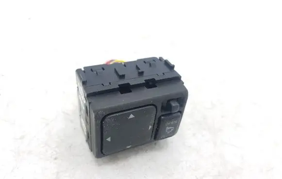 Nissan X-Trail T30 Wing mirror switch 040414