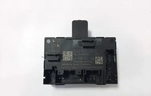 Volkswagen Golf VII Door control unit/module 5Q4959393E