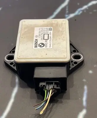 BMW 5 E60 E61 ESP acceleration yaw rate sensor 6782370 0265005711 7010655