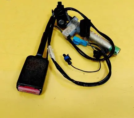 Renault Laguna I Front seatbelt buckle 