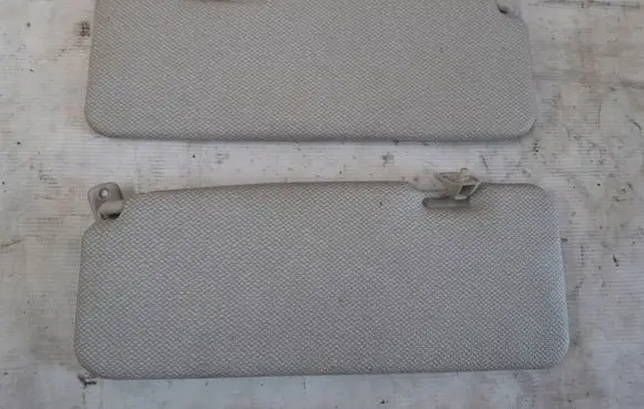 Volkswagen Polo II 86C 2F Sun visor