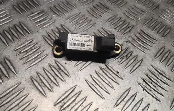Mercedes-Benz Vaneo W414 Airbag deployment crash/impact sensor 0003021901 00030219013