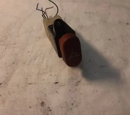 Renault Espace III Hazard light switch 822955