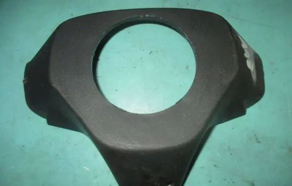 Toyota Yaris Steering wheel trim 305460710 305460899FKA