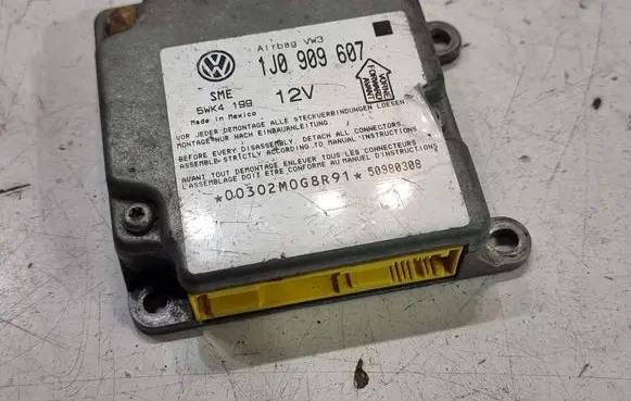 Volkswagen PASSAT B5 Airbag control unit/module 1J0909607