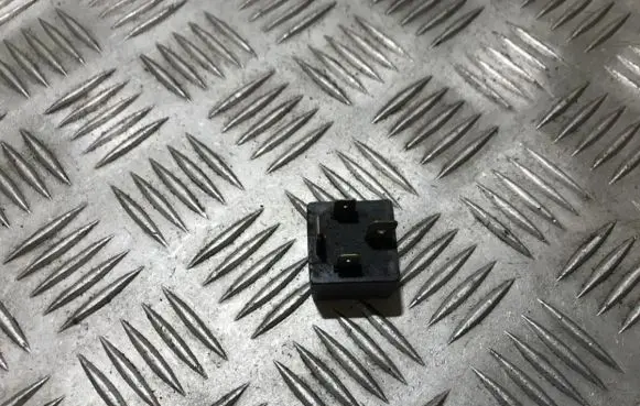 Renault Espace III Other relay 50A03525