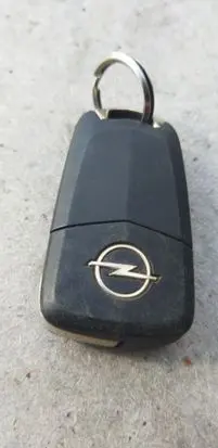 Opel Astra H Ignition key/card 