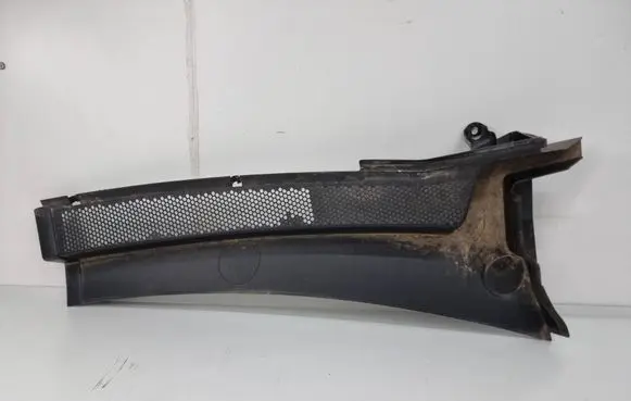 Wiper trim
