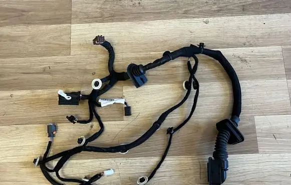 Opel Astra L Front door wiring loom 9847084880