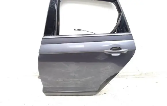 Volkswagen Taigo Rear door 