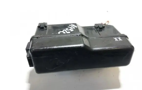 Toyota Corolla Verso AR10 Fuse box set