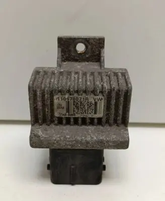Dacia Dokker Glow plug pre-heat relay 110678071R