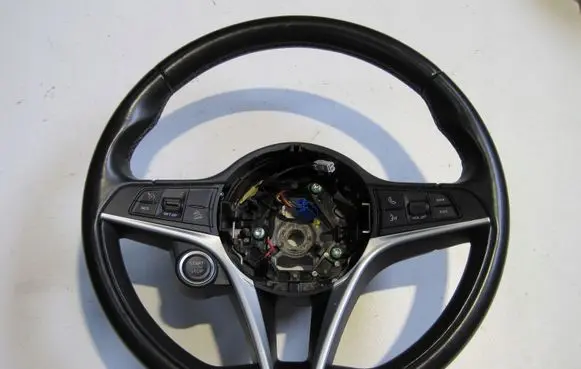 Alfa Romeo Stelvio Steering wheel 