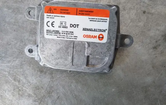 Ford Mondeo MK IV Headlight ballast module Xenon E1034663