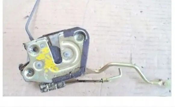Hyundai H200 Front door lock