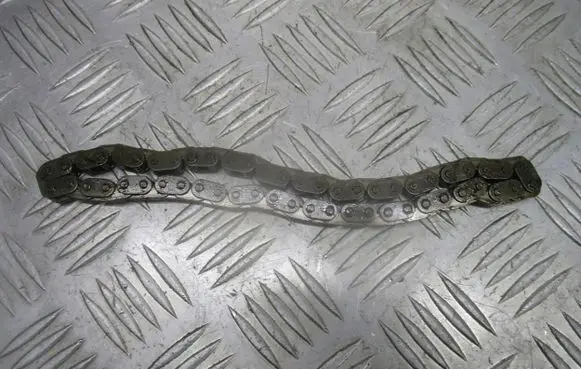 Ford Focus Oil pump chain 