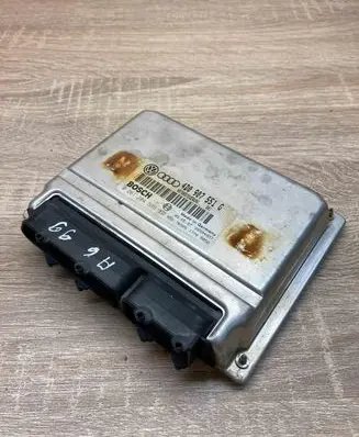 Audi A8 S8 D2 4D Engine control unit/module ECU 4D0907551G 0261204599