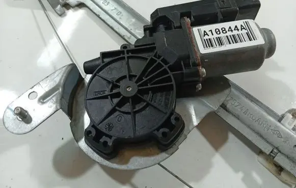 Renault Scenic II - Grand scenic II Rear door window regulator motor 402048A