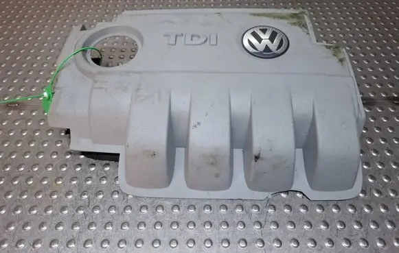 Volkswagen PASSAT B6 Engine cover (trim) S26372994 03G103967N