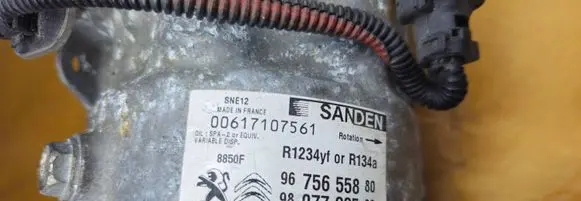 Peugeot 2008 I Air conditioning (A/C) compressor (pump) 0061710756 9807722580 9675655880