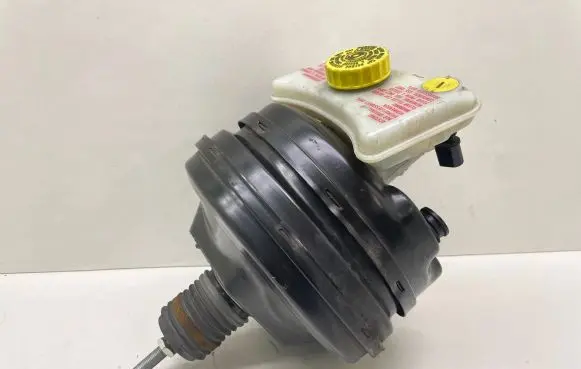 Audi A6 S6 C6 4F Brake booster 4F0612105N