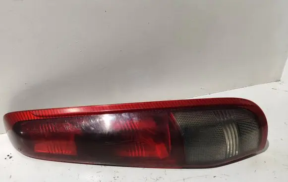 Nissan X-Trail T30 Rear/tail lights B46R