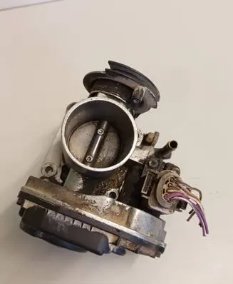Volkswagen Golf IV Throttle body valve 1115400200