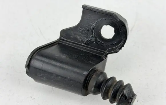 Mazda MX-5 ND Fuel tank cap lock