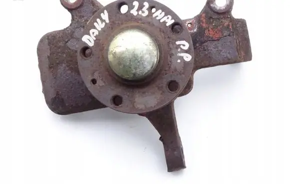 Iveco Daily 3rd gen Front wheel hub spindle knuckle