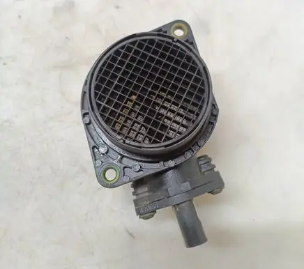 Audi A3 S3 8L Mass air flow meter 0280217121 1J0129574D 06A906461