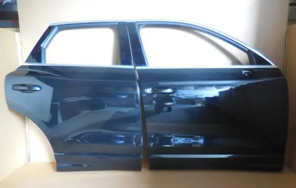 Audi Q3 F3 Front door 83A