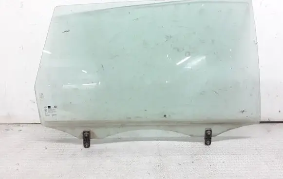 KIA Carens II Rear door window glass