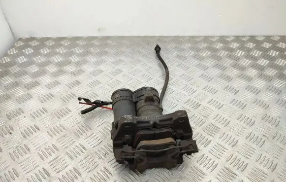 Jaguar XE Rear brake caliper FK722K327BD