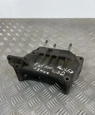 Fiat 500 Gearbox mounting bracket 55206291