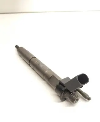 BMW 5 F10 F11 Fuel injector 7805428