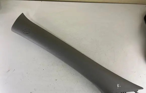 Hyundai Santa Fe (A) pillar trim 858102B010
