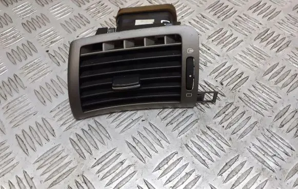 Peugeot 407 Dashboard side air vent grill/cover trim 9644589577