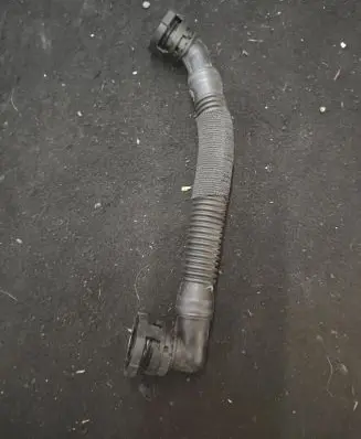 Audi Q5 SQ5 Breather hose/pipe 04l103493f