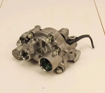 Jaguar XF X260 Oil pump FX236600