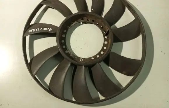 Volkswagen PASSAT B5 Fan impeller 058121301B