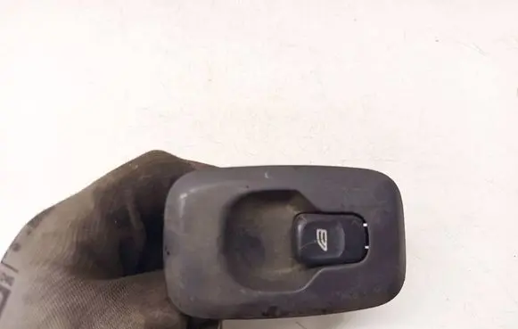 Volvo XC90 Electric window control switch 30658696