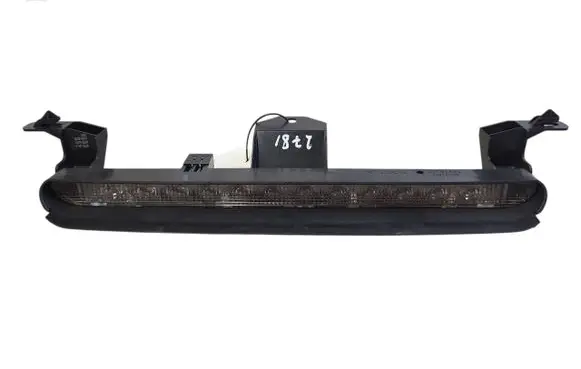 Volvo V70 Third/center stoplight 30763884 16511110