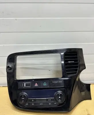 Mitsubishi Outlander Climate control unit 7820A470XA 8002B409
