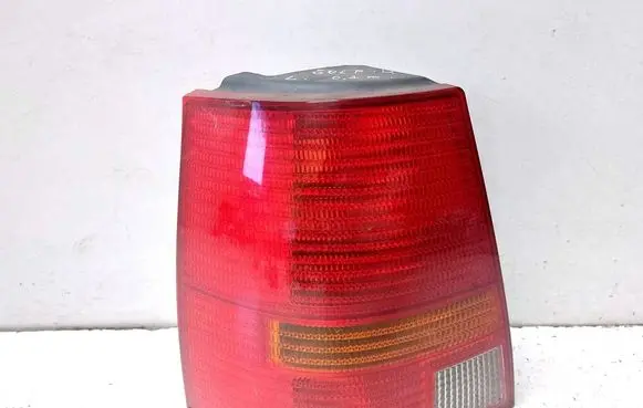 Volkswagen Golf IV Rear/tail lights 28439003