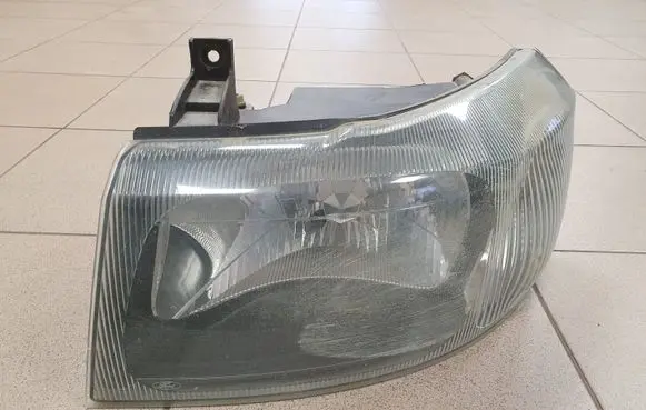 Ford Transit Front reflector 