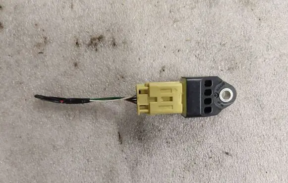 Toyota RAV 4 (XA30) Airbag deployment crash/impact sensor 8983128020 7276AF0M2