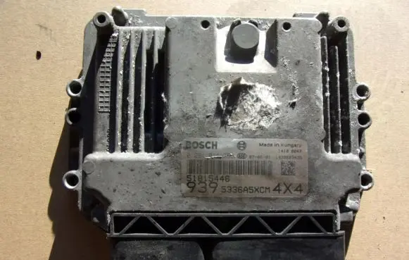 Alfa Romeo 159 Engine control unit/module ECU 55185365