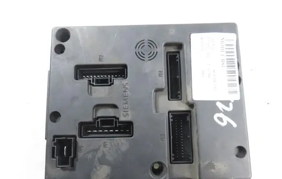 Renault Scenic I Central body control module S108502610G 8200029342B