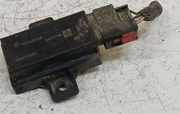 Chrysler Sebring (JS) Tire pressure sensor 05033844AB