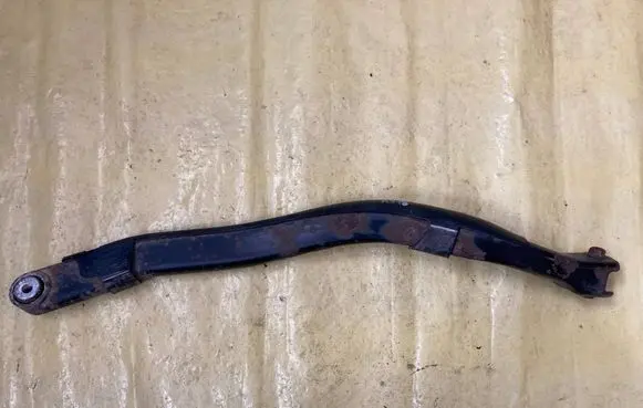 Mercedes-Benz A W169 Rear upper control arm/wishbone A1693520288